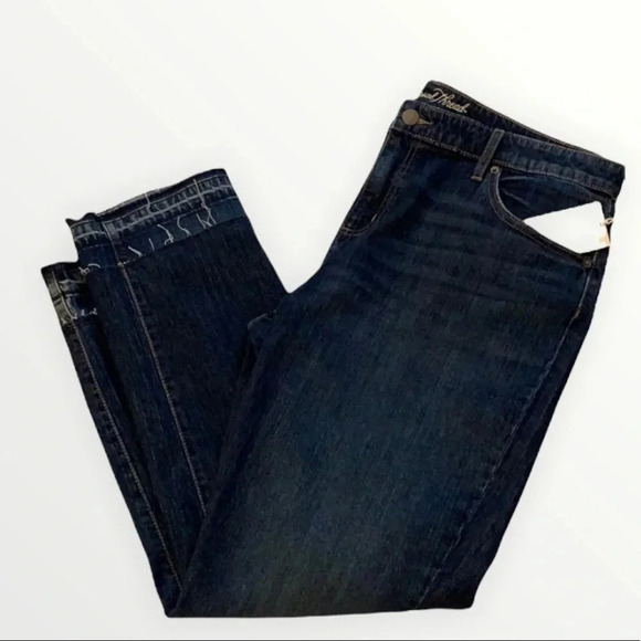 Universal Thread Mid-Rise Boyfriend Jeans Dark - Picture 1 of 13